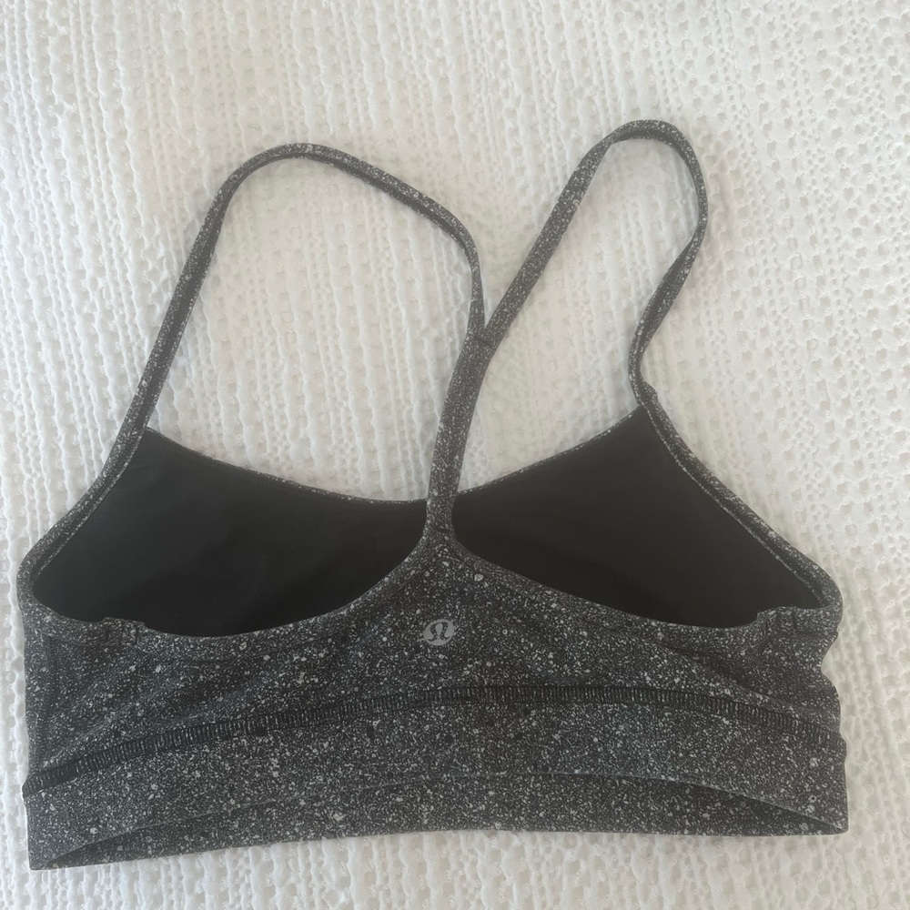 Lulu lemon sports bra - Picture 2 of 2